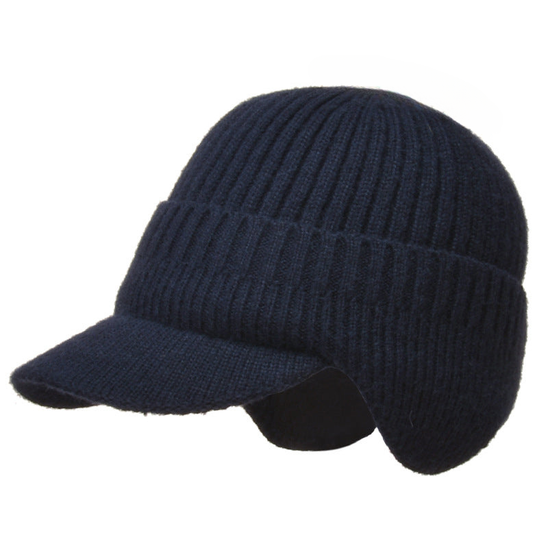 Warm and elegant knitted hat: Comfort and style for winter 